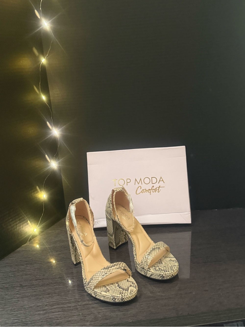 Top ModaaS Snakeskin Block platform Heals